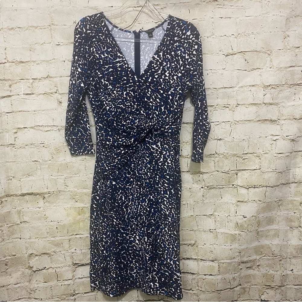 Ann Taylor Blue Black Patterned V Neck Knotted 3/4 Sleeve Dress